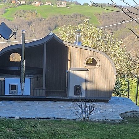 Sozzi "Borgo Gerbina" Agriturismo & Azienda Agricola מראה חיצוני תמונה