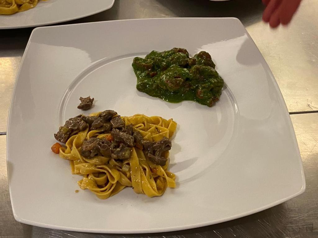 Sozzi "Borgo Gerbina" Agriturismo & Azienda Agricola מראה חיצוני תמונה